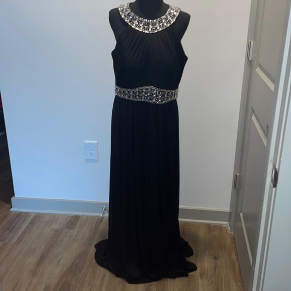 Dresses & Skirts - Black dress with rhinestone collar
